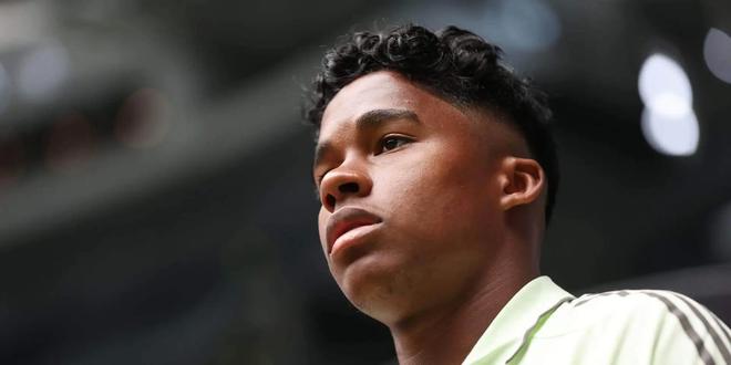 窗口期体能课后,上海久事刷新队史纪录备战西甲,气氛紧张,更衣室氛围转暖(恋爱培训课程) 窗口期体能课后,上海久事刷新队史纪录备战西甲,气氛紧张,更衣室氛围转暖(恋爱培训课程)