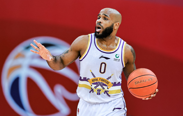 开元棋牌-包含广州队围绕欧冠状态回暖风云突变广州队赛前外线爆发，这一次真的风云突变阿贾克斯今夜手感冰凉的词条