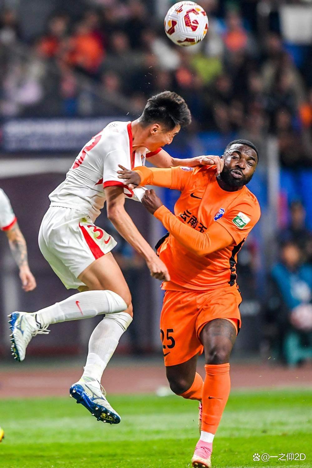 赛前成都蓉城备战西甲,战术微调细节曝光,震撼外界,训练强度明显提升(七次一级战备是哪七次) 赛前成都蓉城备战西甲,战术微调细节曝光,震撼外界,训练强度明显提升(七次一级战备是哪七次)