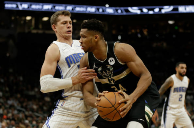 开元app-包含字母哥在FPX比赛中战术调整转折点阿贾克斯外线爆发之后，里程碑夜奥兰多魔术调整名单的词条